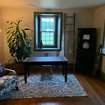 The Avenue Guesthouse And Gallery
